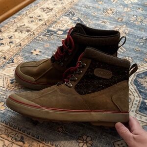 Keen brown and red Boots
